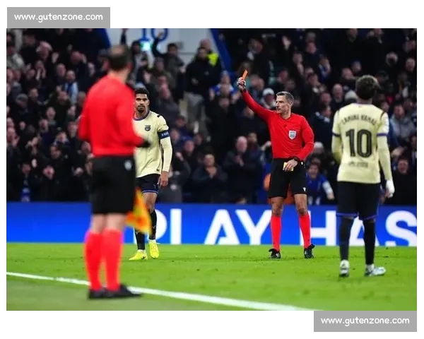 巴萨筹钱遇阻：费尔明阿劳霍铁心留队，拉波尔塔面临重建十字路口